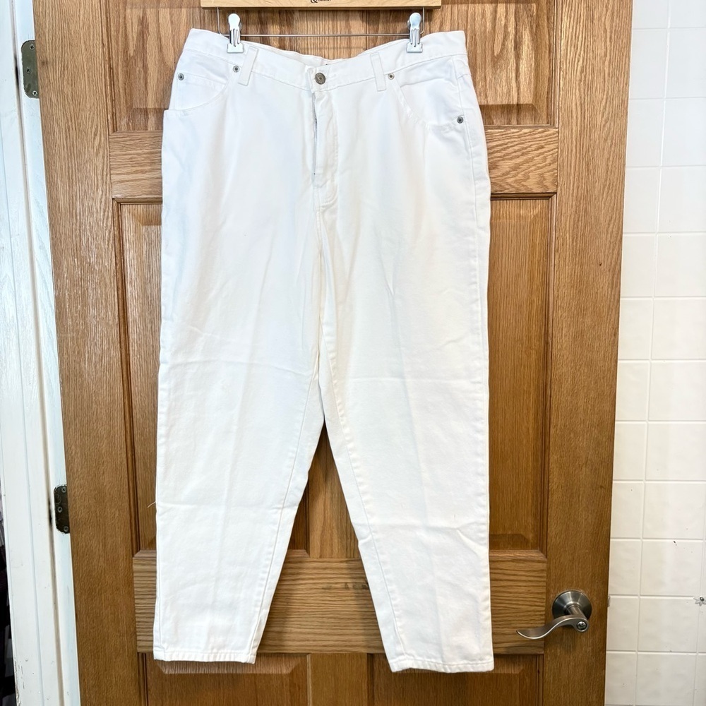JMS Just My Size White Crop Capri Denim Mom Boyfriend Jeans Womenβs 16 High Rise